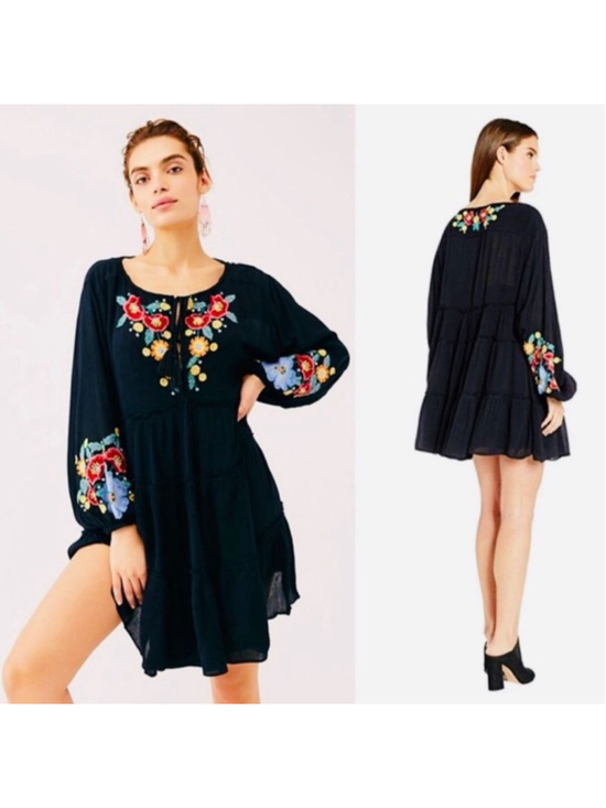Free People Dresses & Skirts - FREE PEOPLE Spell‎ On You Black Embroidered Long Sleeve Shift Mini Dress S